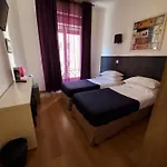 Brit Colbert Hotell