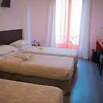 Brit Colbert Hotell 3*