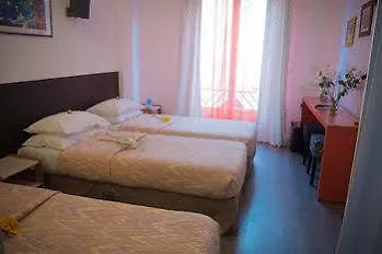 Brit Colbert Готель 3*