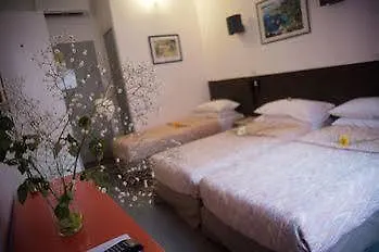 Brit Colbert Готель 3*